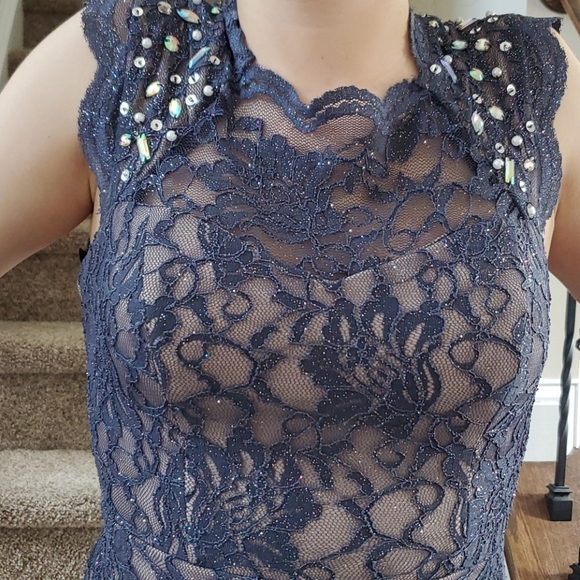 Dress - Picture 6 of 6